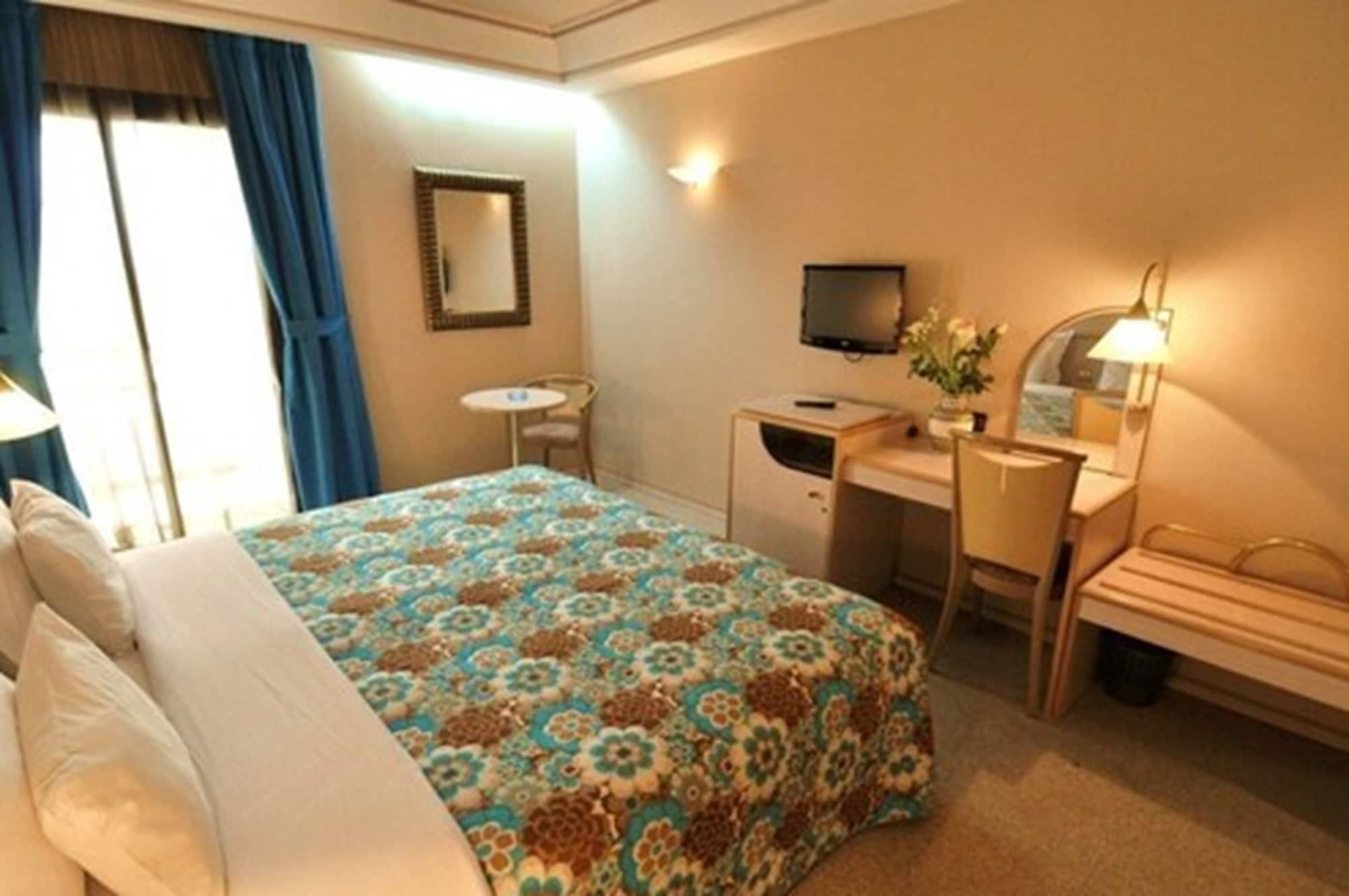 Hotel Wassim Fez Zewnętrze zdjęcie